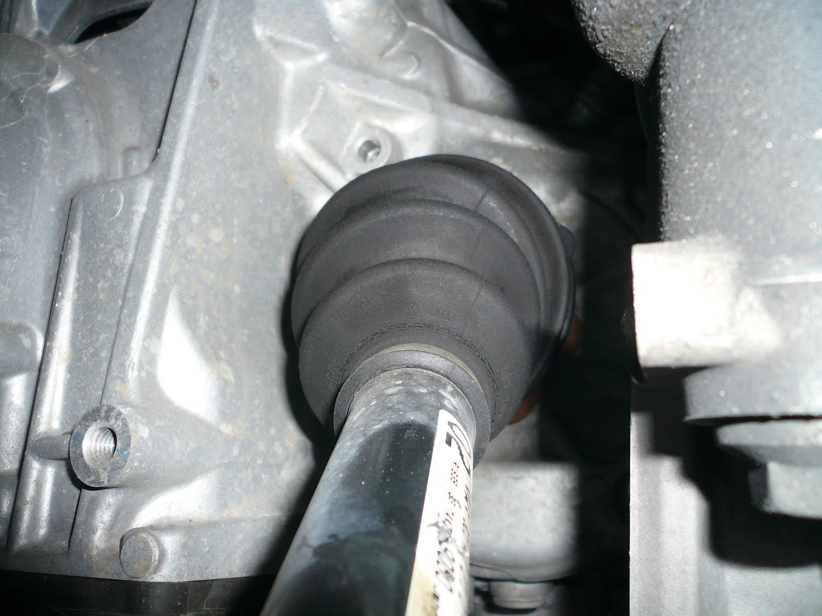 VW Passat Repair How to Replace The CV Joint Boot on a 2006 VW Passat