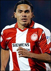 Craques Brasileiros no Exterior Olympiakos Syndesmos Filathlon Piraios