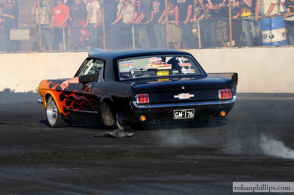 Supercharged 1966 V8 Mustang burnout photos Retro Rides