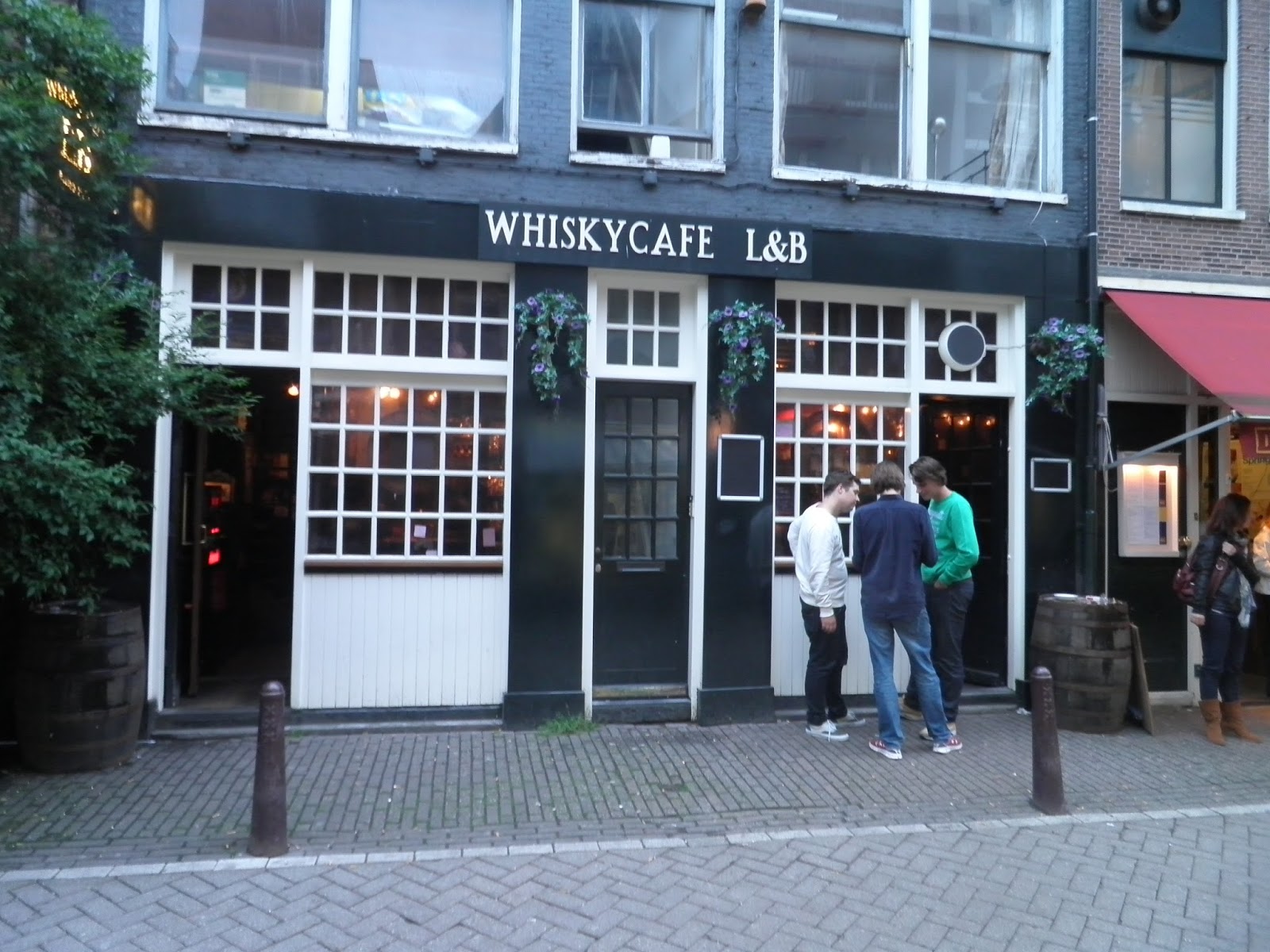 Whisky For Everyone Great places to drink whisky Whisky Cafe L&B a whisky blog for everyone