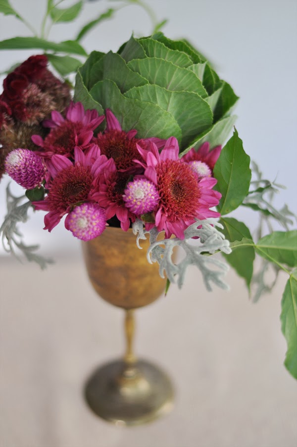 Entertaining Arranging Grocery Store Flowers The Mama Notes