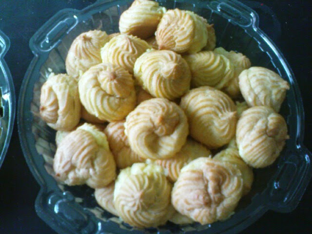 Tempahan Custard Puff