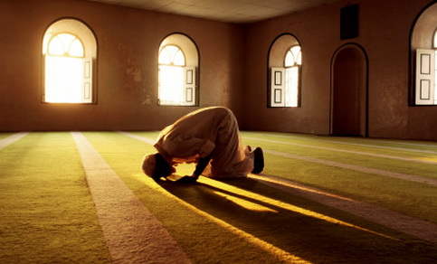 pemuda sujud