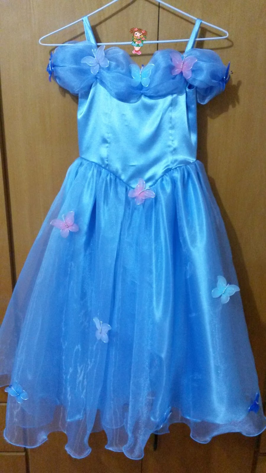cris flores lembrancinhas vestido cinderela decorado com borboletas