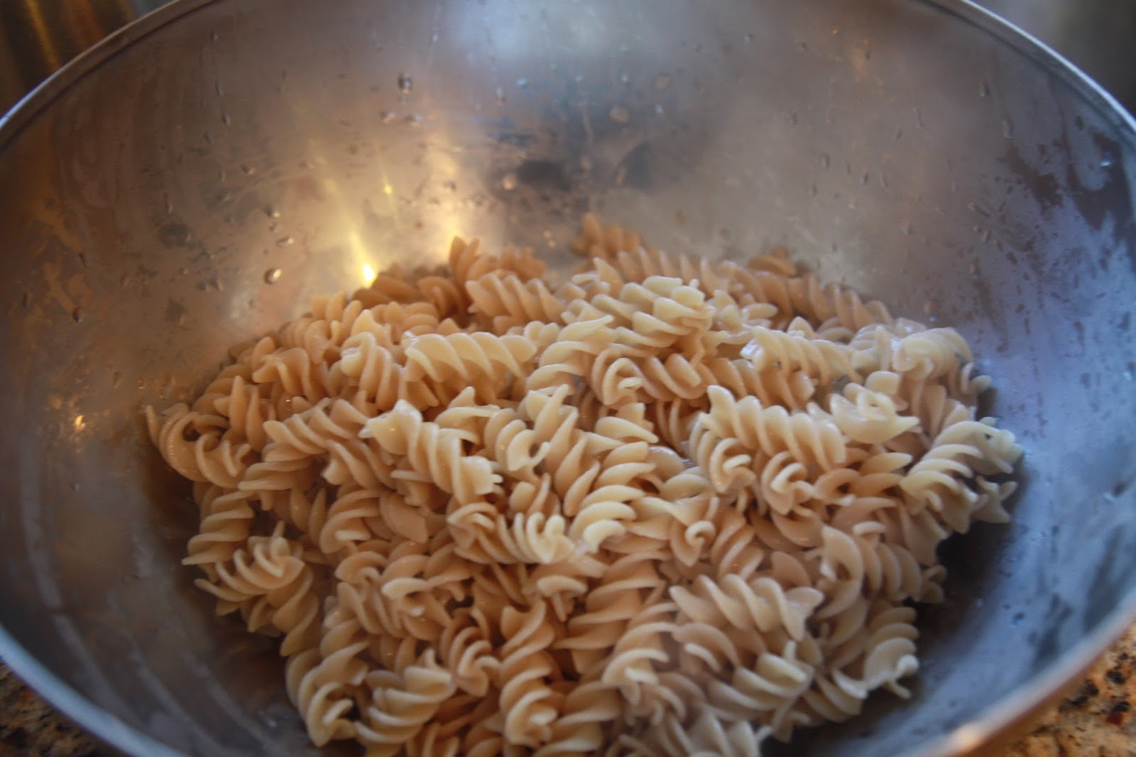 dr. sweet tooth Garlicky Quinoa Fusilli Mac N Cheese