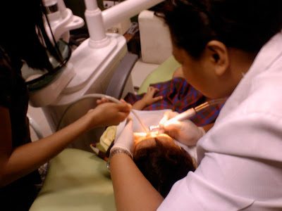 Kecil at the dentist