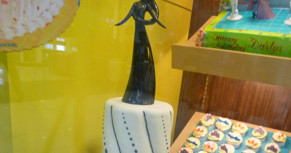 Wedding Cakes from Goldilocks Before the Eastern Sunset