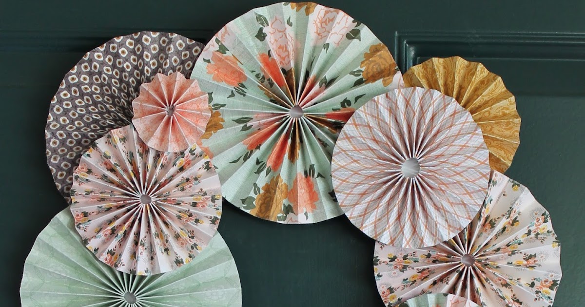 The Craft Patch Accordion Fold Paper Wreath
