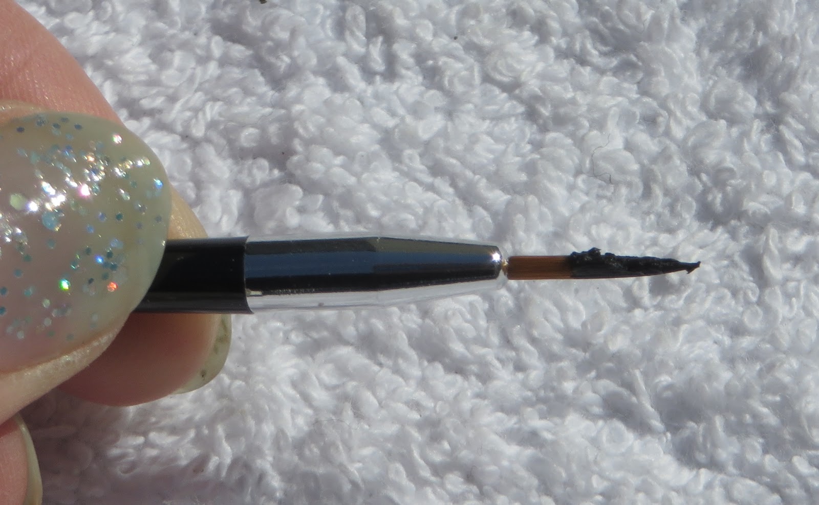 *Nina's Bargain Beauty* Sleek Ink Pot Gel Eyeliner Review