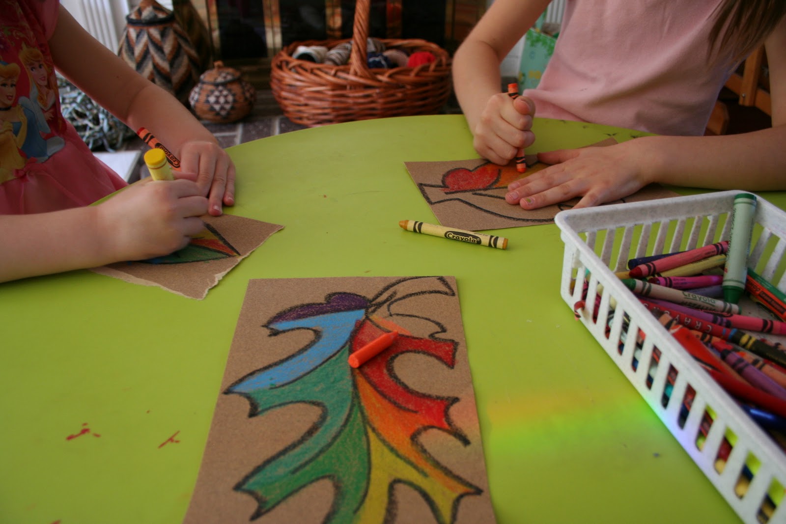 Pink and Green Mama * Easy Fall Kid Craft Sandpaper and Crayon Leaves