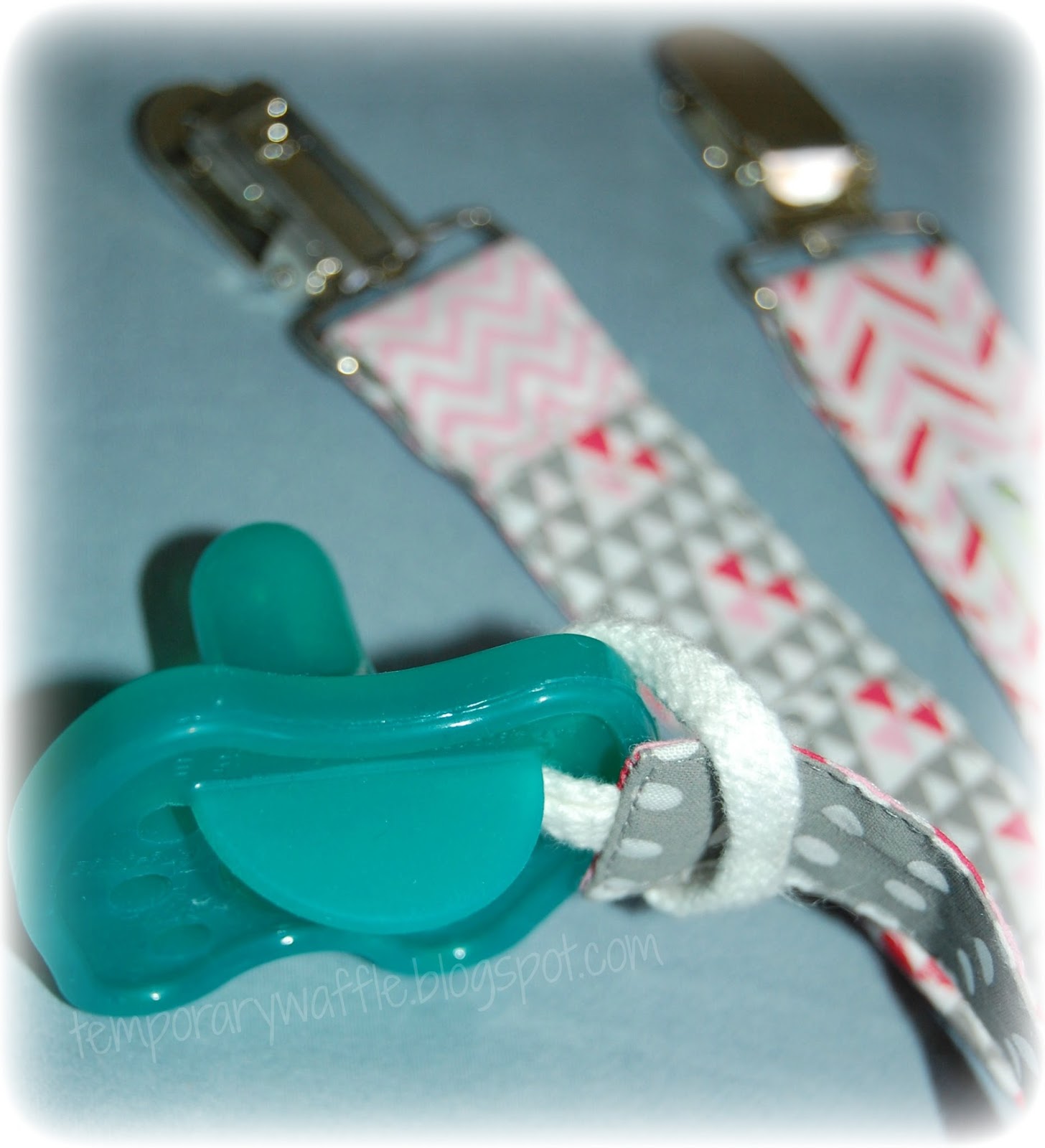 Temporary Waffle SavvyBaby's 3 Pack Pacifier Clips for Girls