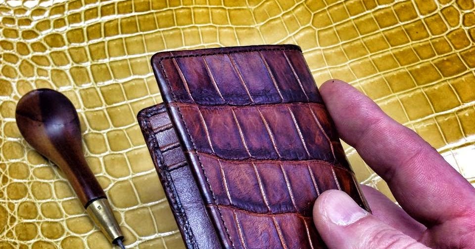 CARTERAS DE UBRIQUE: Fabrica de articulos de piel y bolsos