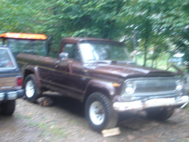 Scott's 1976 Jeep J10 Blog: Removing the Bed