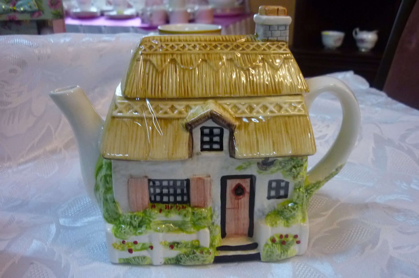 Collectors Teapots Uk at Marion Cruce blog