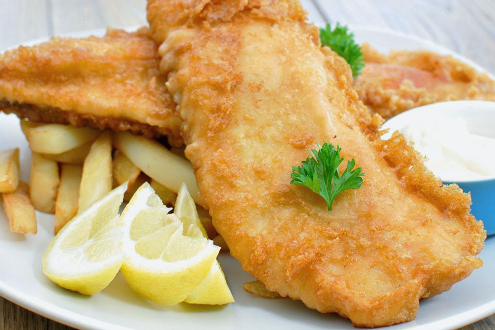 <span class='tit'>Fish and Chips, Hidangan Praktis Rasa Eropa</span> <br /><span class='desc'> Resep fish and chips diyakini berasal dari Inggris sekitar tahun 1850an. Bermula dari para pekerja yang menginginkan hidangan ikan yang praktis, makan muncullah resep ini. Resep Fish and Chips ini juga bisa dijadikan siasat jitu bagi anak-anak yang kurang suka mengkonsumsi ikan.</span> Fish and Chips, Hidangan Praktis Rasa Eropa