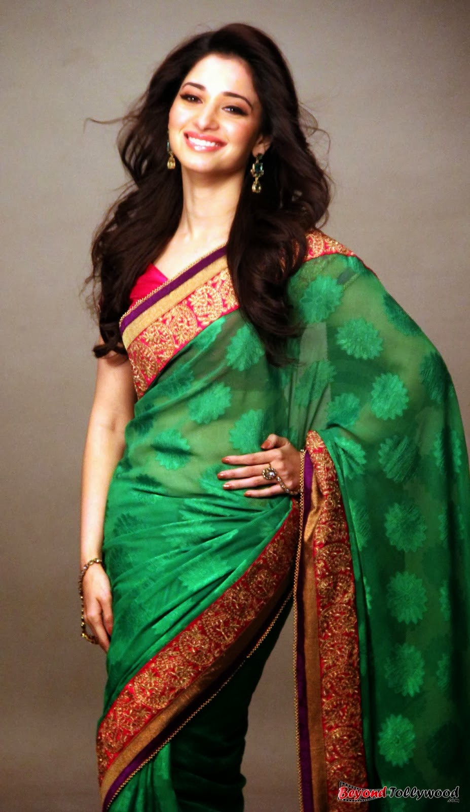 spicyimg: Tamanna Latest Saree Photoshoot Stills