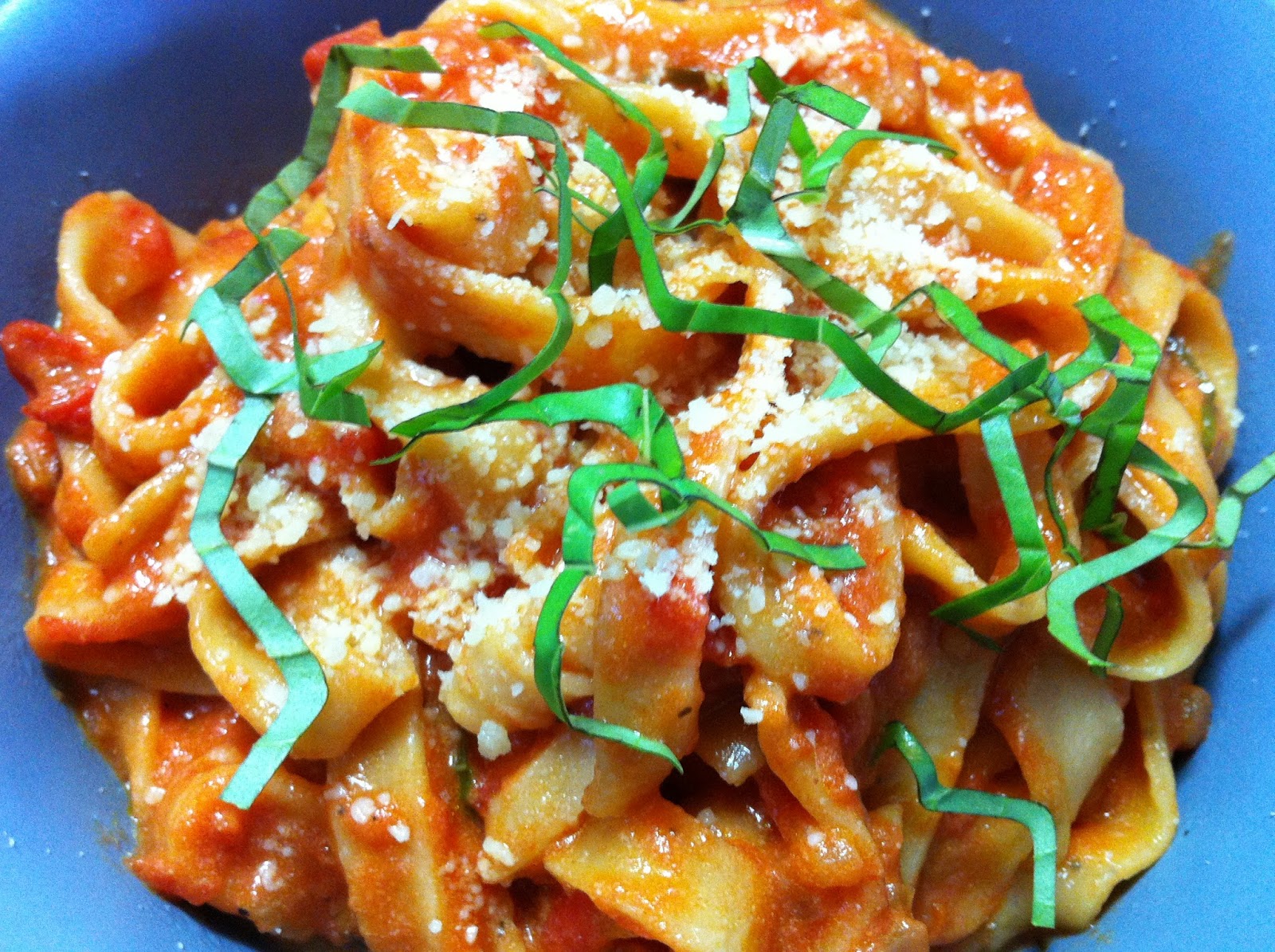 Cooking with SAHD Roasted Red Bell Pepper Pasta with Basil & Tomato