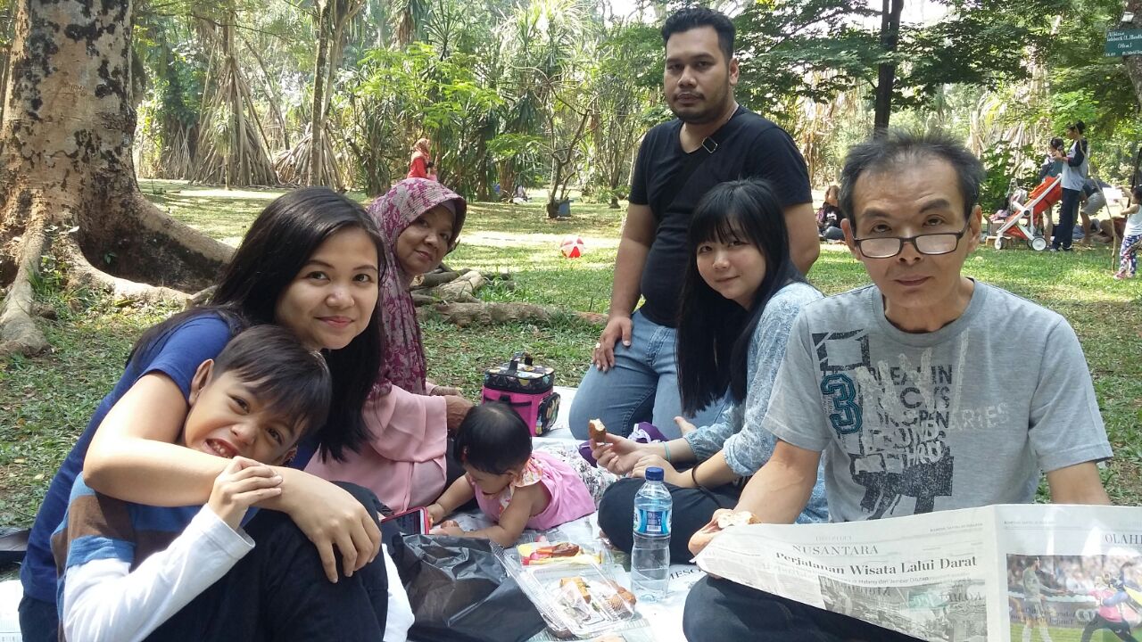 Kbn Raya Bogor w/ Family