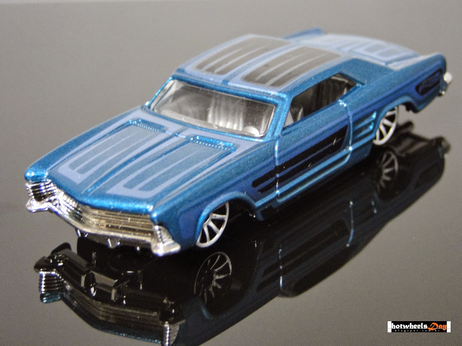Hotwheels Day '64 Riviera Hot Wheels 10Pk 2014