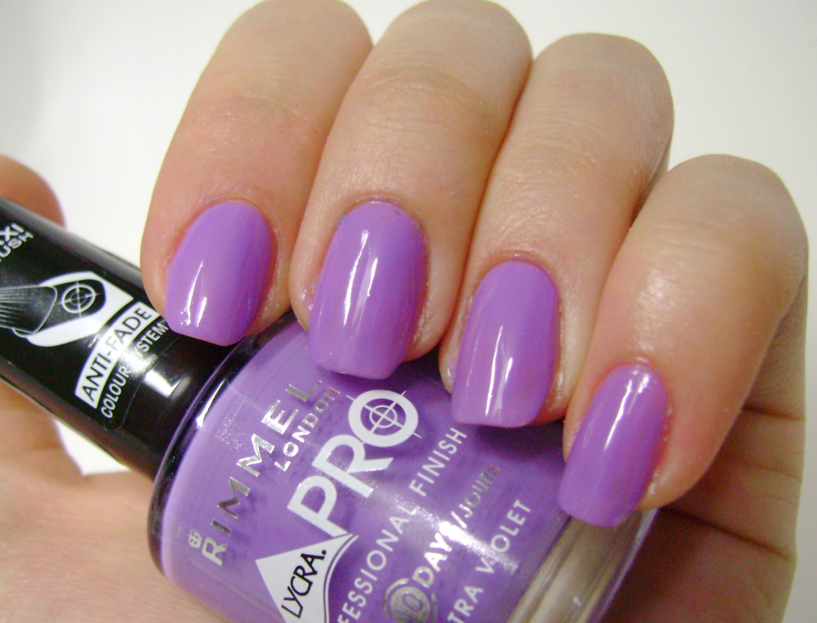 Rimmel Lycra Pro Стойкий лак для ногтей 312