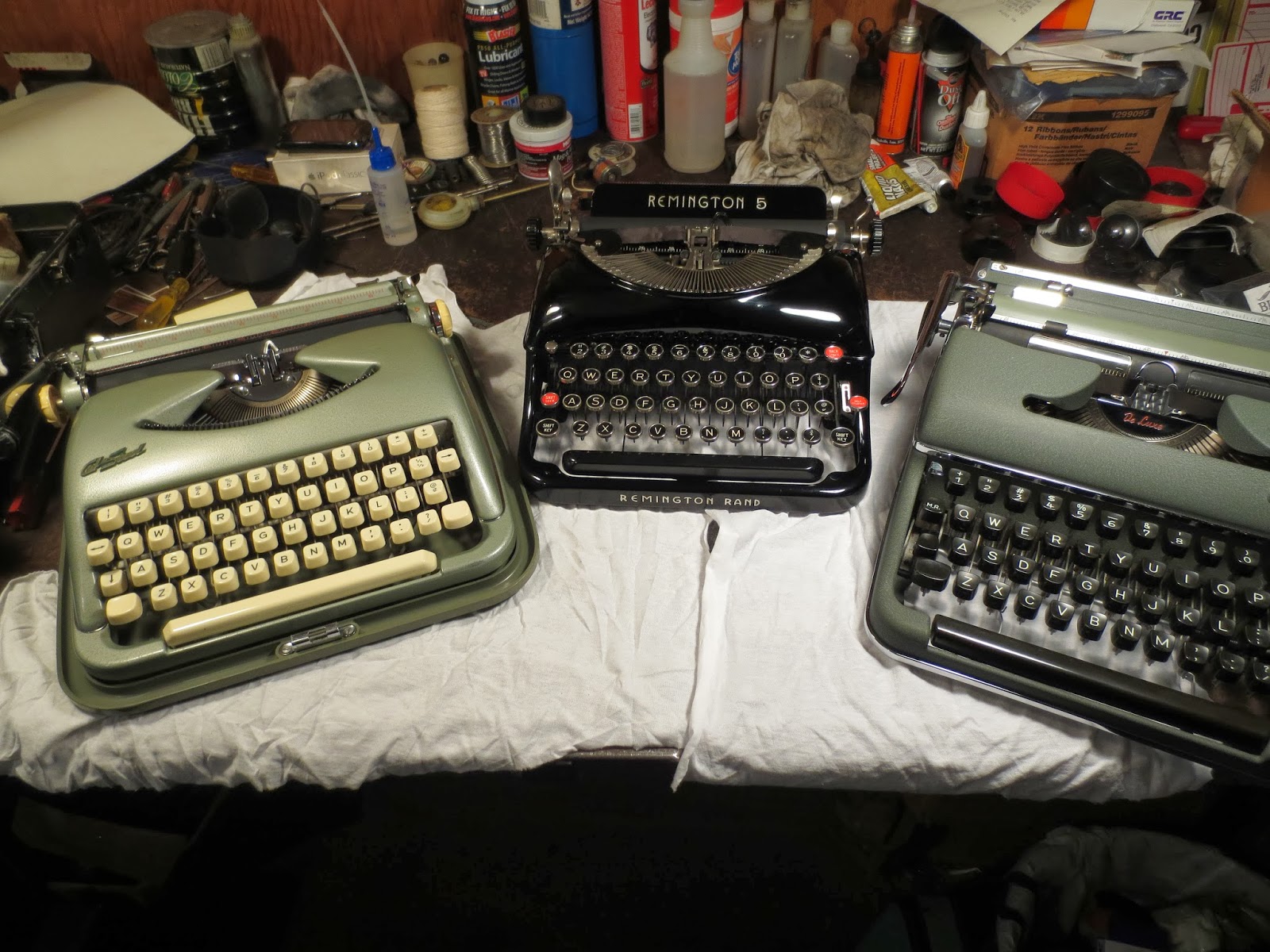Life in a Typewriter Shop The Royal News