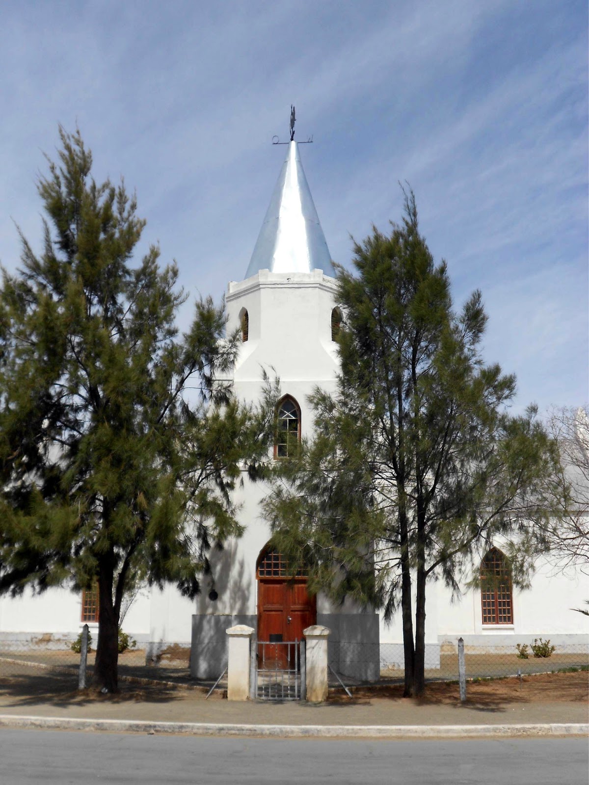 Carnarvon A Trio of Churches