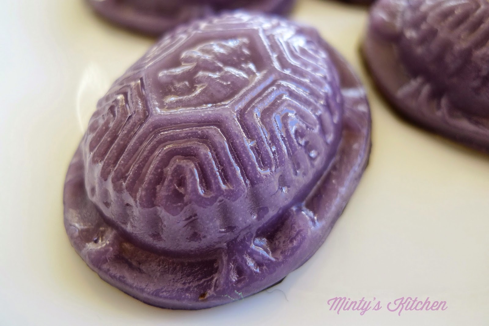 Minty's Kitchen Purple Tortoise Kuih / Purple Sweet Potato Ang Ku Kuih