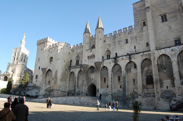 Full Picture Avignon France