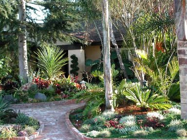 Home Family Desing: April 2011