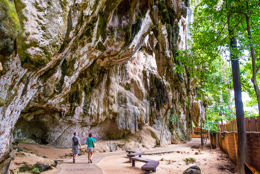 Railay. Journey to the lagoon