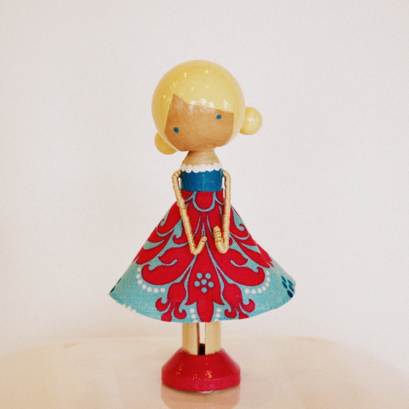 restlessrisa CLOTHESPIN DOLL