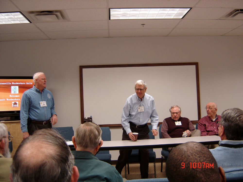 Modern Woodworking April 2013