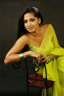 actress anushka hot pics