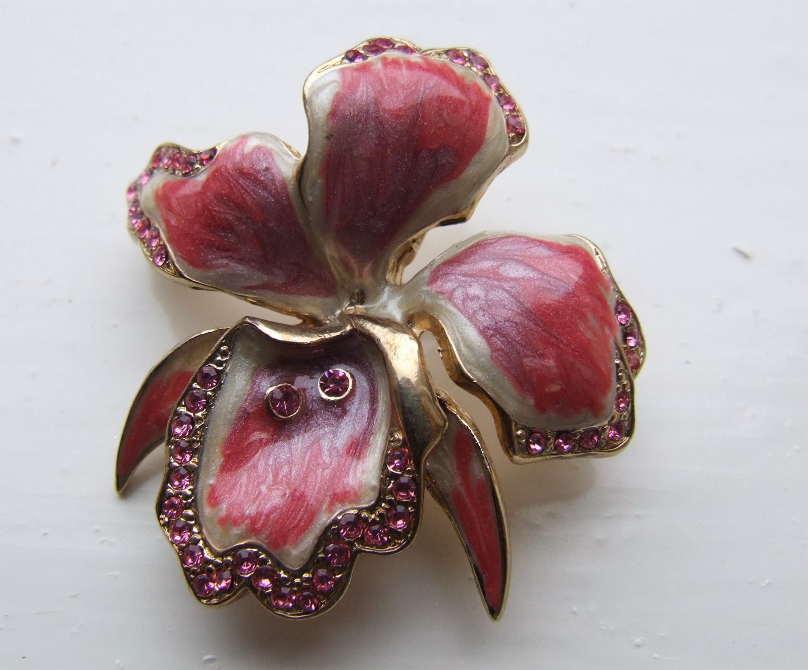 Antique and Vintage Costume Jewellery Mixed Vintage Brooches