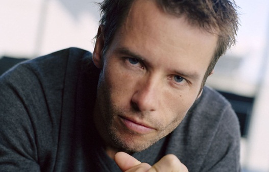 Guy-Pearce-iron-man-3-memento.jpg