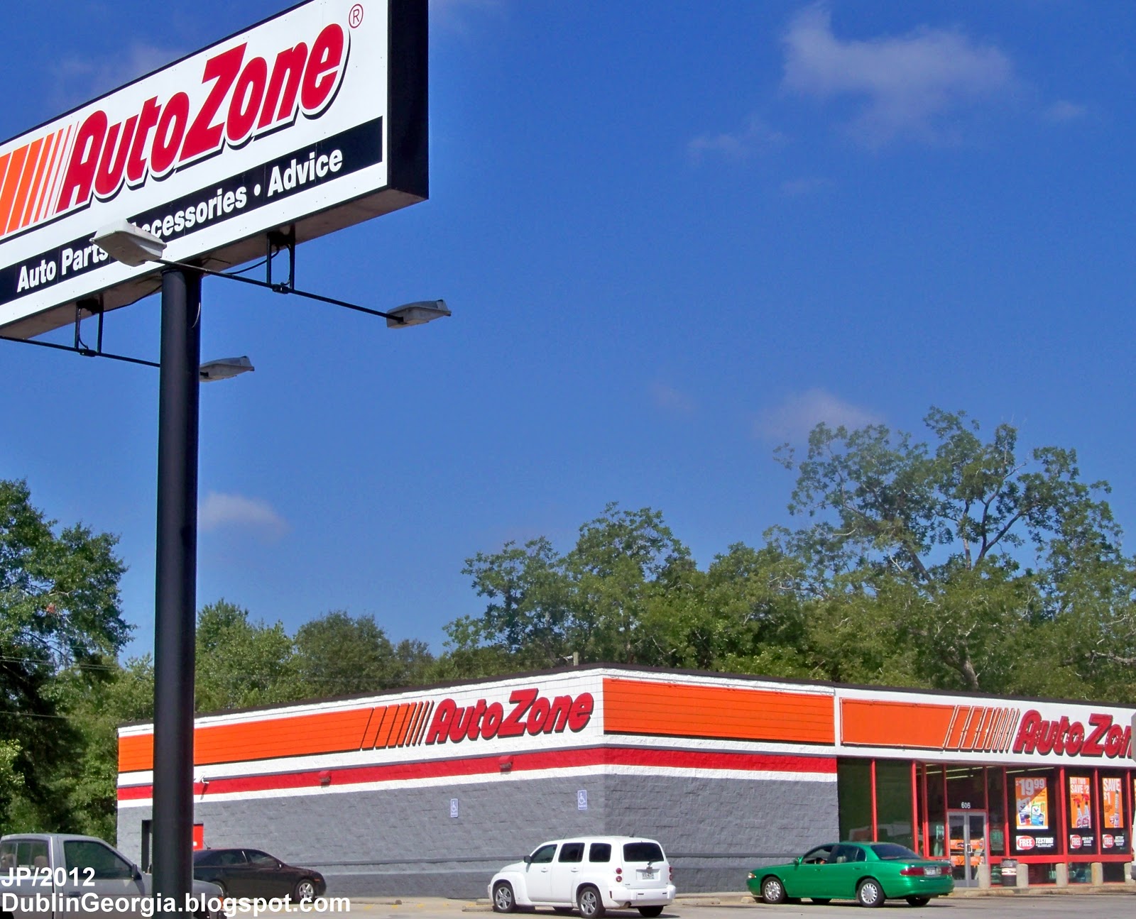  AUTO ZONE AUTO PARTS DUBLIN GEORGIA N. Jefferson St., AutoZone Auto