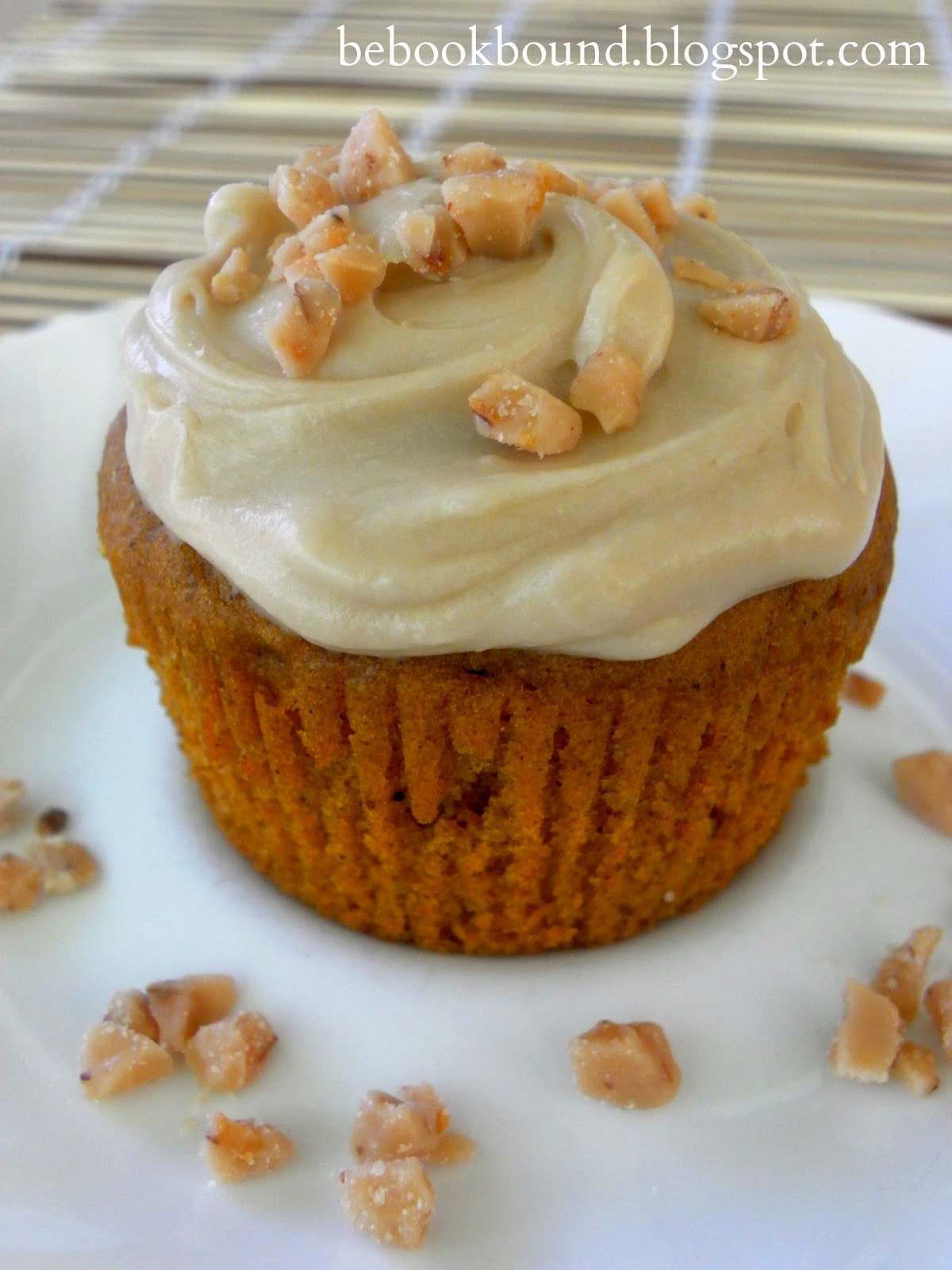 Pumpkin Cupcakes With Maple Frosting Pumpkin Cupcakes With Maple Frosting