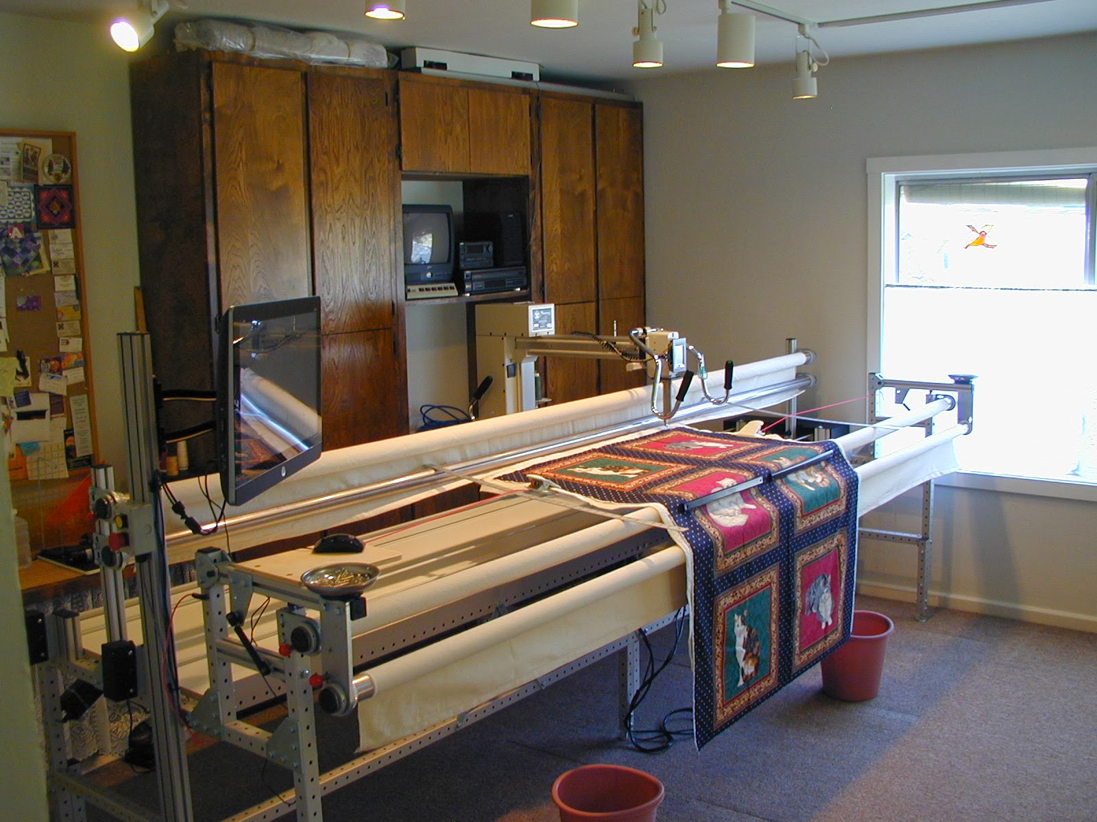 Moonbear Longarm Quilting My Innova is here!