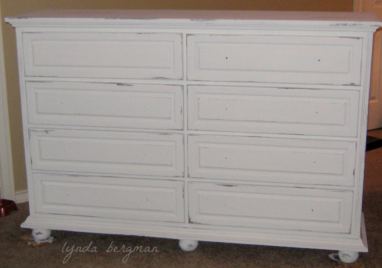 LYNDA BERGMAN DECORATIVE ARTISAN PAINTING WHITE & DISTRESSING ASHLEY'S