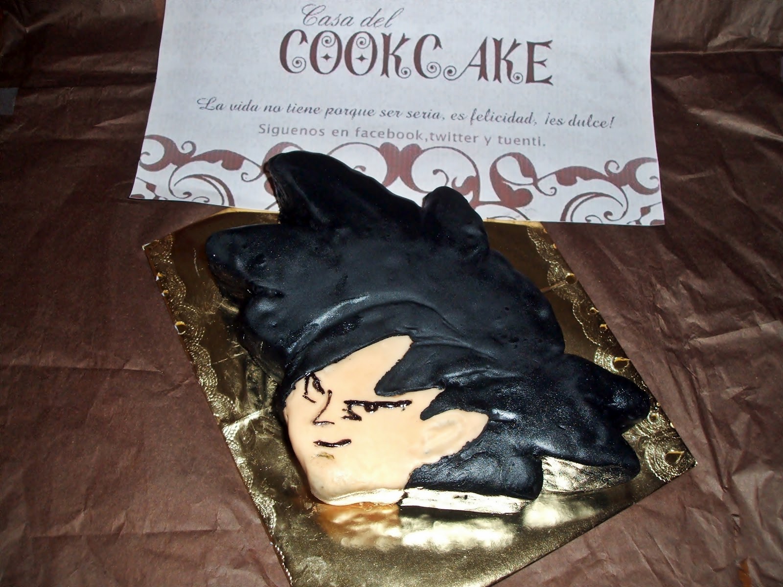 Casa del cookcake: Tarta de fondant goku