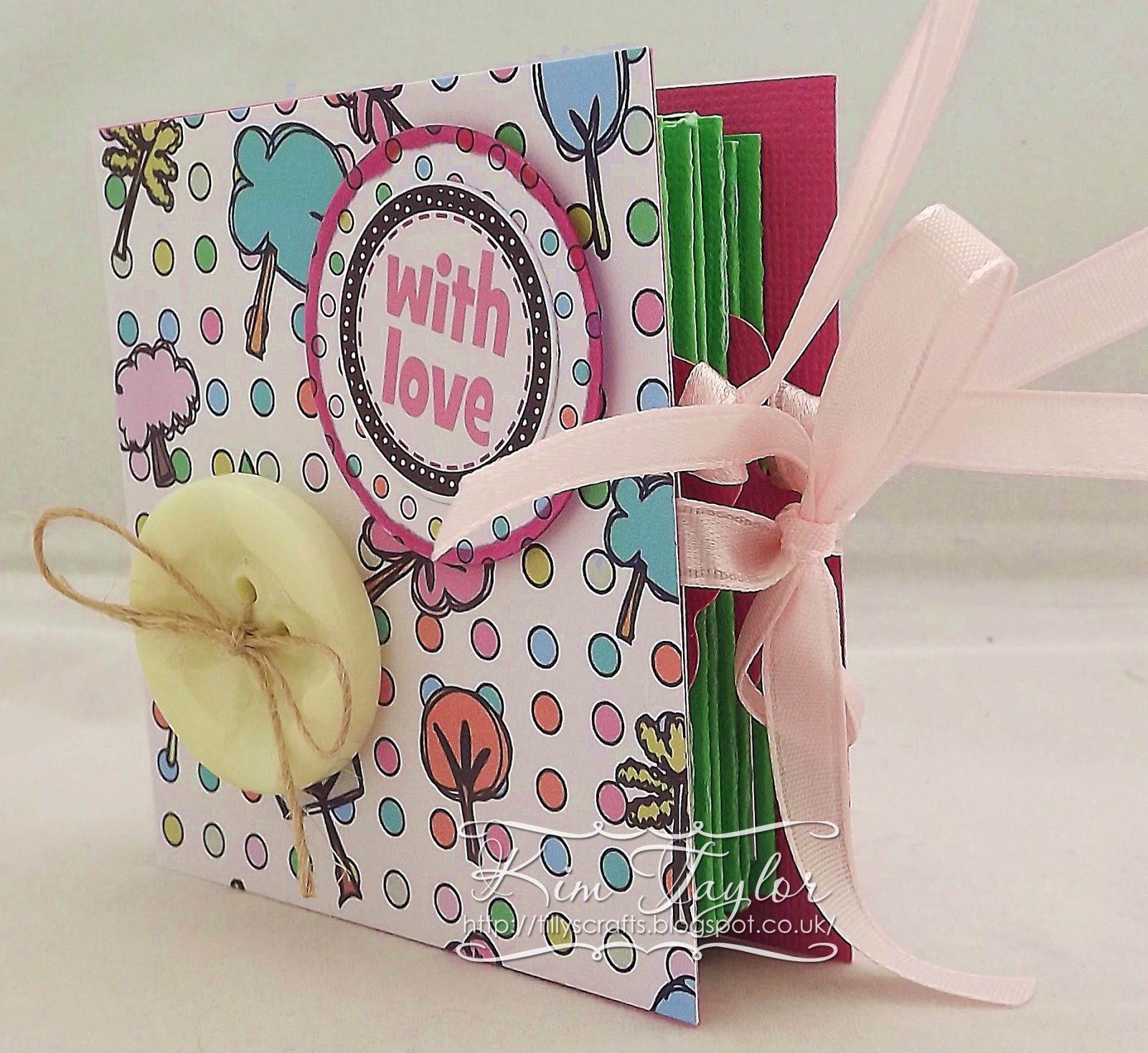 Tilly's Crafts A mini album!