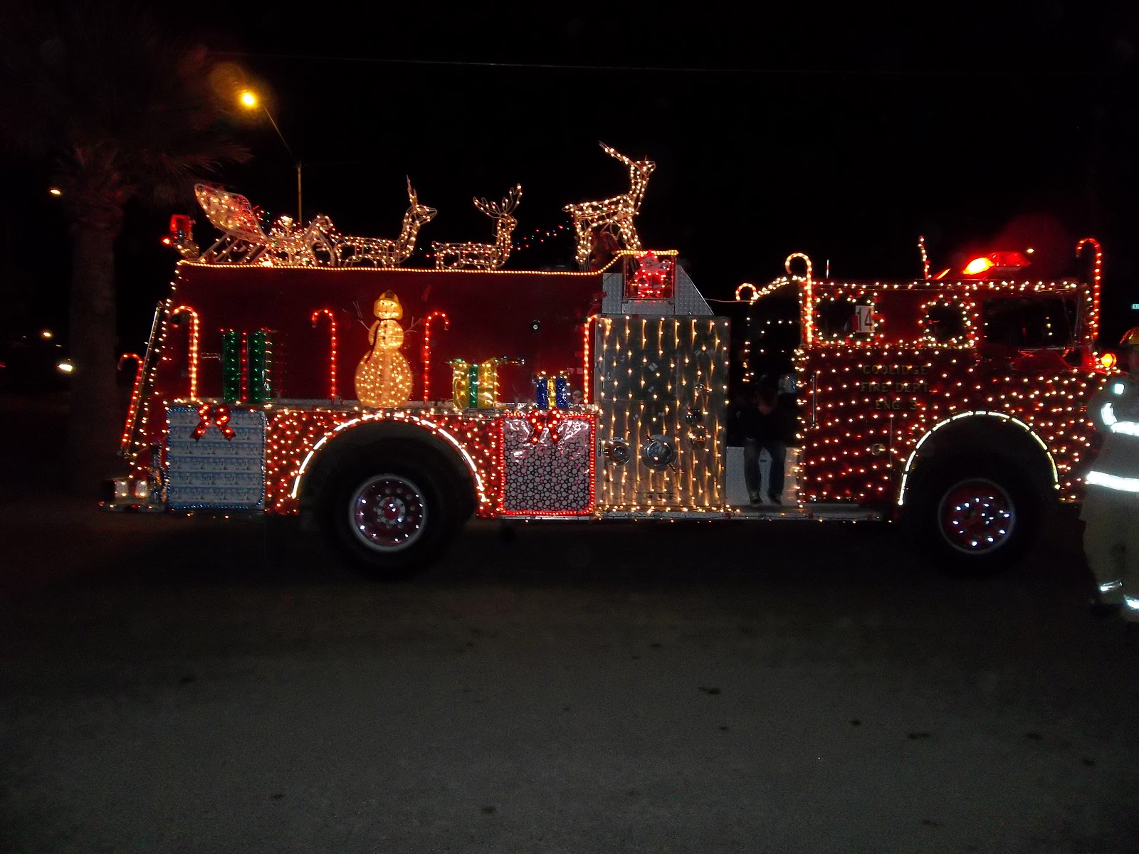 2 On the Road Christmas Electric Light Parade