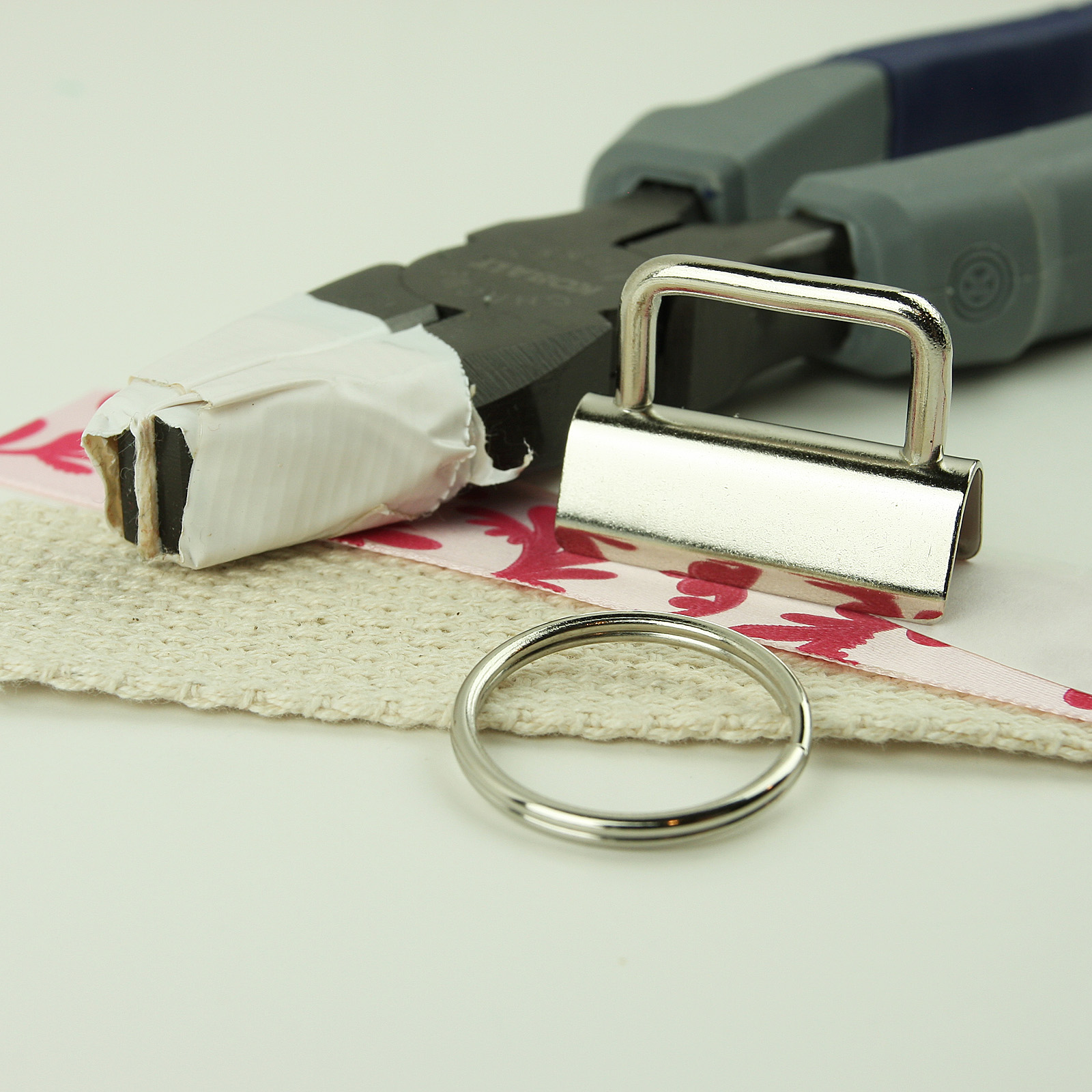 I Like Big Buttons Craft Supplies and More How to make a Ribbon Key