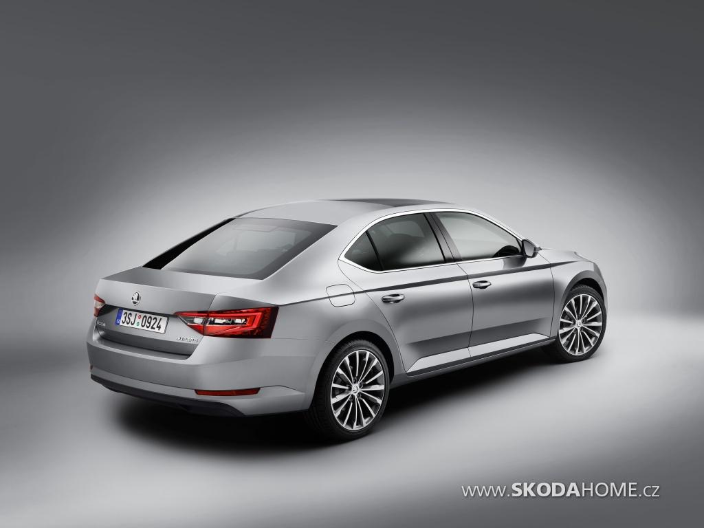 Skoda-Superb-5.jpg