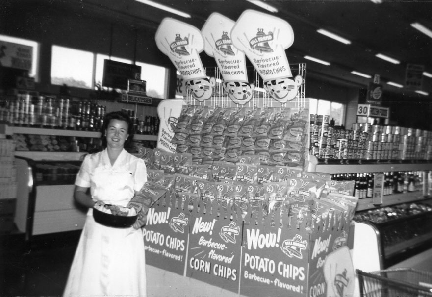 36 best vintage grocery stores images on pinterest MR. MULE's TYPOGRAPHIC SHOWROOM AND EMPORIUM: Vintage Grocery Stores