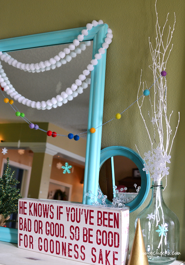 Colorful Christmas Home Tour - Living Room Colorful Christmas Home Tour - Living Room