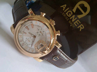 Aigner+Bari+donna.jpg