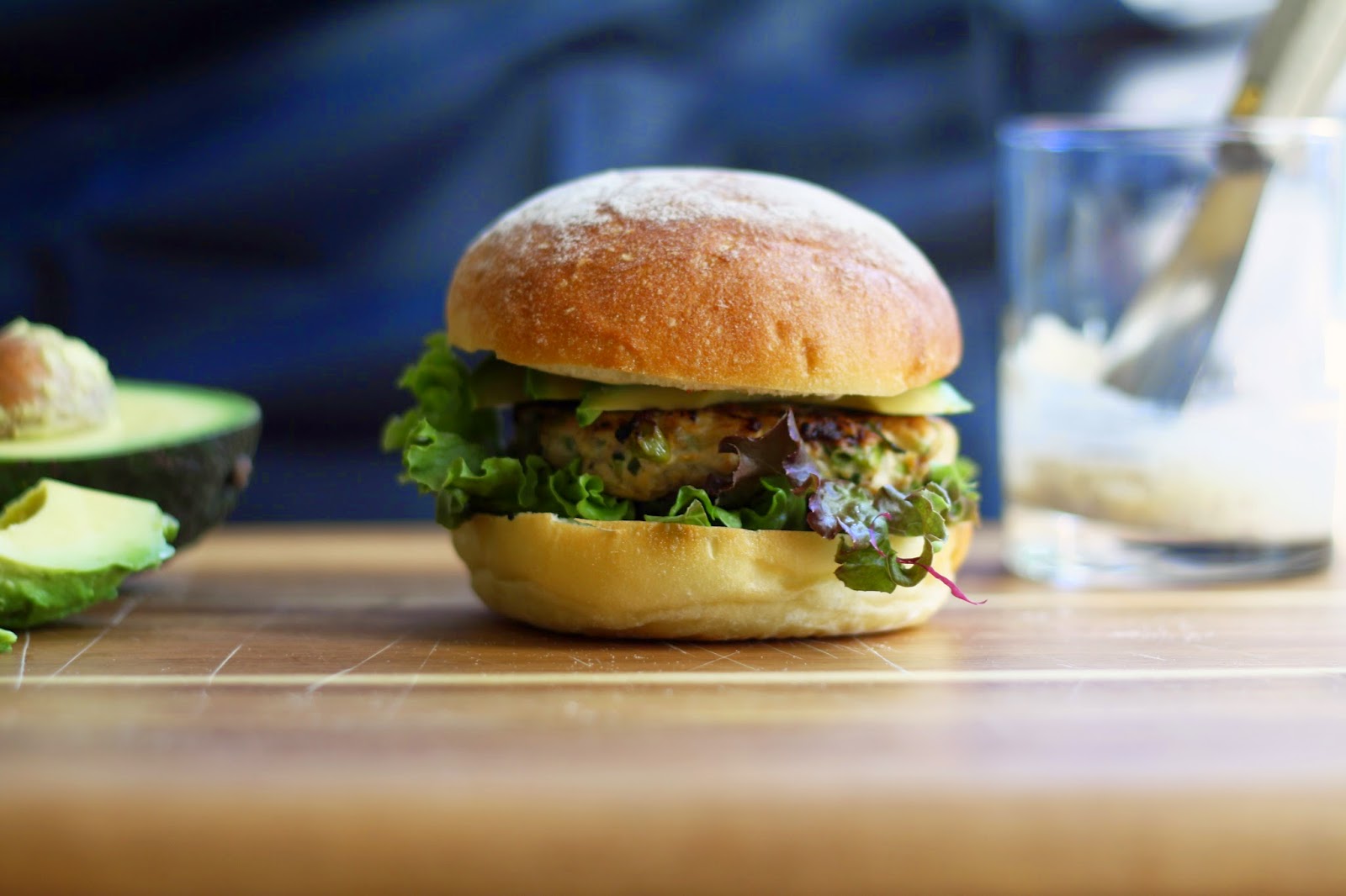 Sevengrams ZUCCHINI CHICKEN BURGERS WITH A SUMAC SPREAD