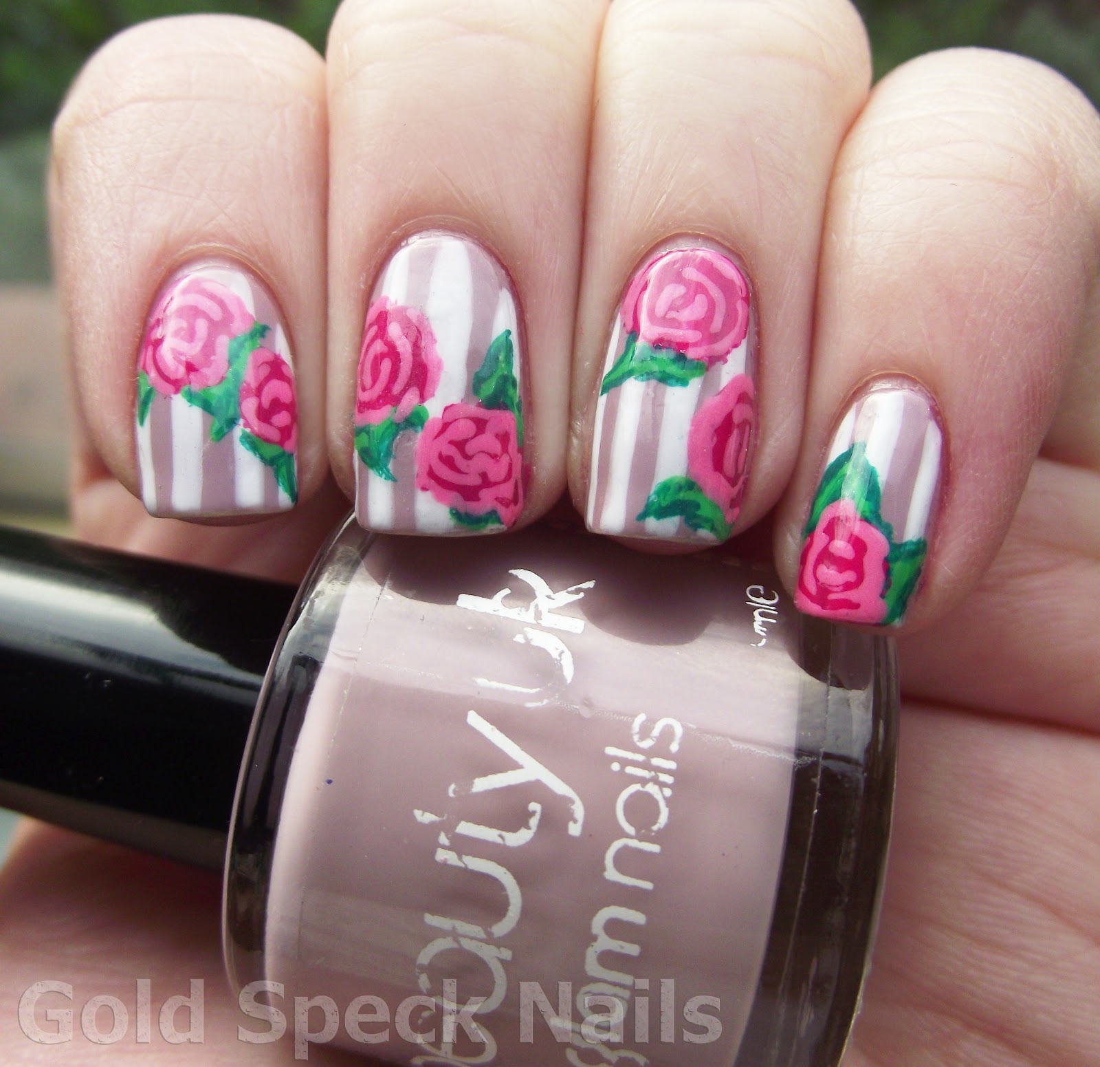 Gold Speck Nails Stripes & Flowers