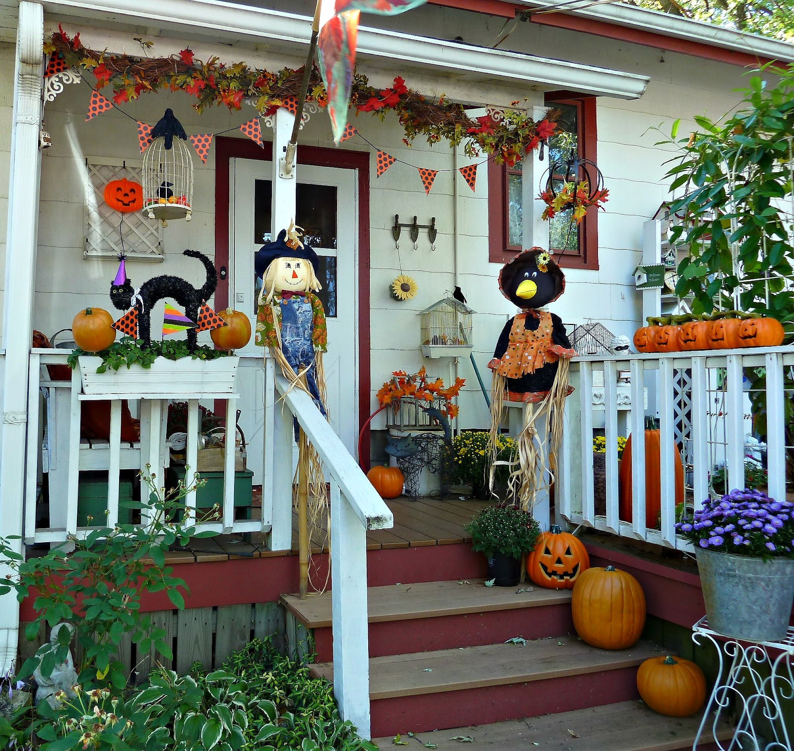 Old Glory Cottage Halloween/Fall Decorations